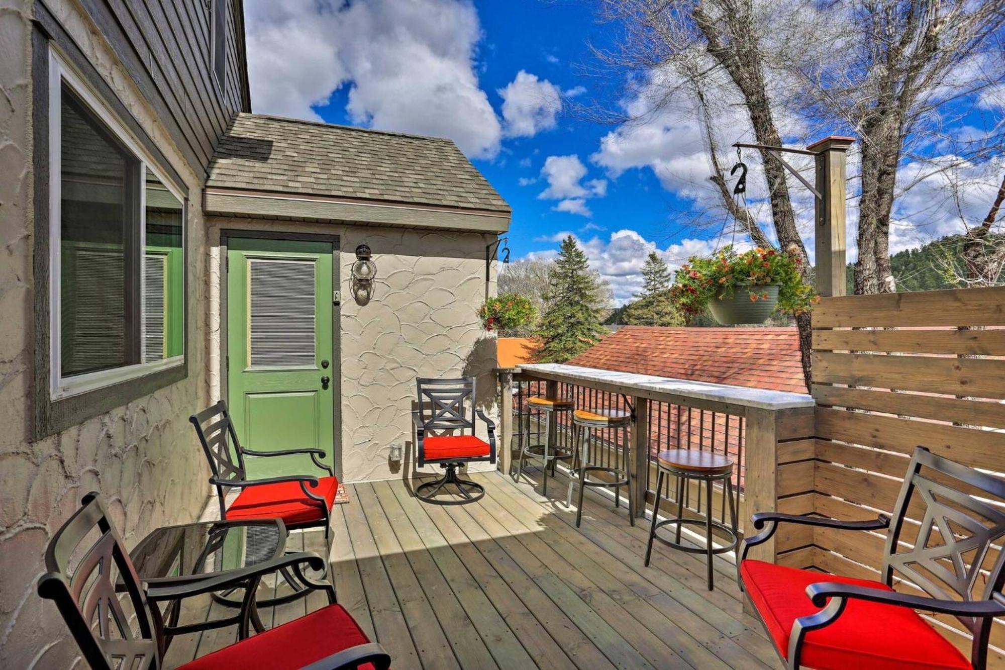 Cozy Custer Cottage W Deck: Walk To Shops Food 외부 사진